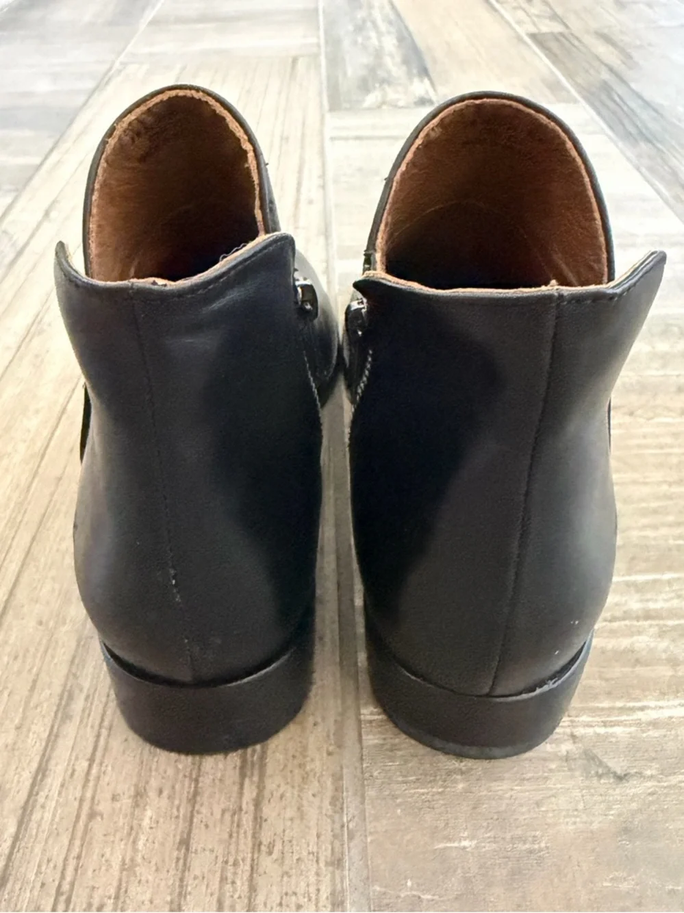 Frye Melissa Shootie 2 boots Women’s size 8 New
